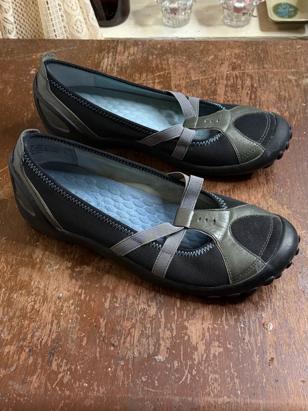 Privo By Clark's Mary Jane Flats 75462 Size 9M
